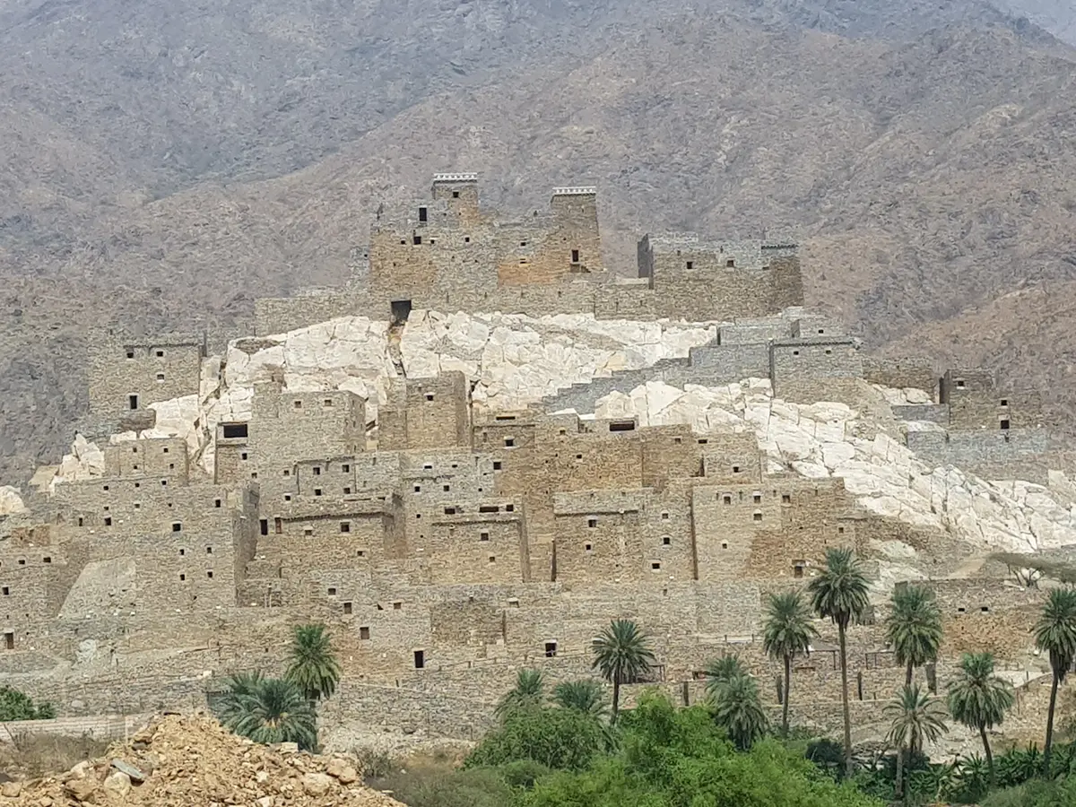 Dhee Ayn Village